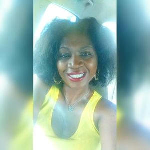 Meet your Posher, Tina